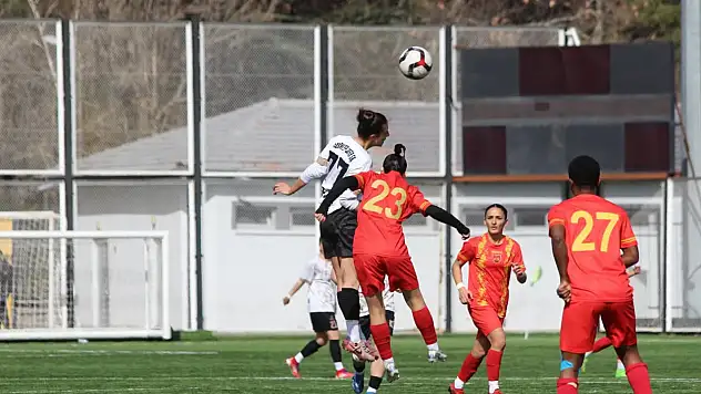 Kayseri'ye Süper Lig sevinci! Auran Kayseri Kadın FK tarih yazdı