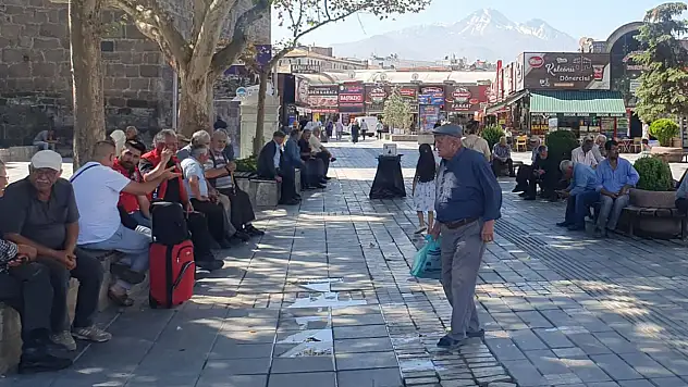 Kayseri'yi yavaş yavaş terk ediyorlar!