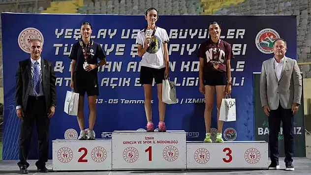 Kayserili atletizm sporcuları İzmir'den madalyalarla döndü!