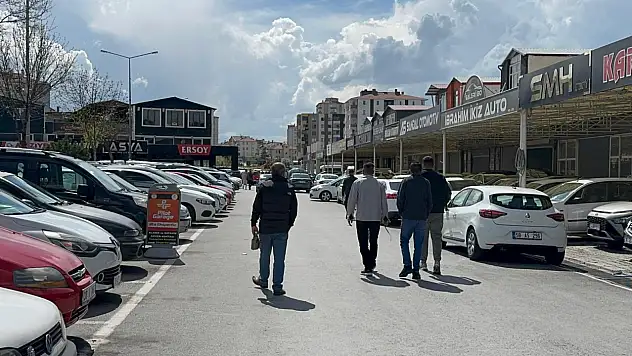 Kayserili başkan açıkladı: İkinci el araç piyasası neden durgun?
