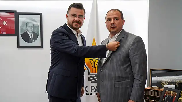 Kayserili fenomen iş insanı AK Parti'ye katıldı!