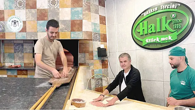Kayserili gazeteciler Konya'da etli ekmek tezgahına geçti