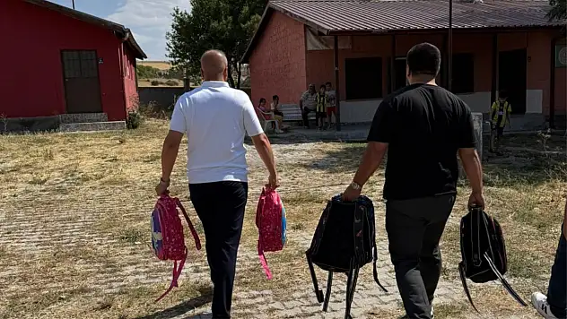 Kayserili hayırsever isim 700 öğrencinin gönlüne dokundu!