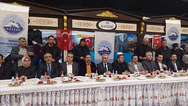 Kayserili hemşehriler İstanbul'da sahur programında buluştu