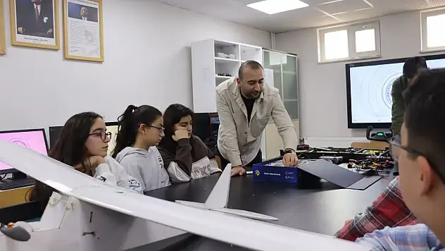 Kayserili öğrenciler GÖKTİM'de Türkiye'nin geleceği olmak için yetiştiriliyor!