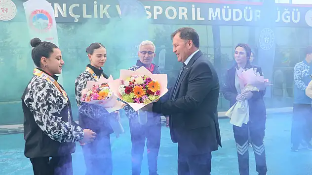 Kayserili şampiyonlara coşkulu karşılama!