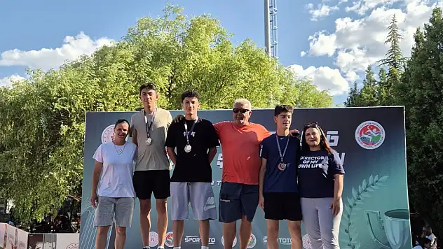 Kayserili sporcu Atletizm Şampiyonasında Türkiye üçüncüsü oldu