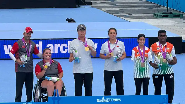 Kayserili sporculardan dünya ikinciliği gururu: Büyükkılıç'tan özel tebrik!