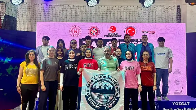 Kayserili sporculardan gururlandıran başarı