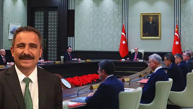 Kayserili ünlü gazeteciden canlı yayında kabine iddiası: 3 ila 5 bakan değişebilir!
