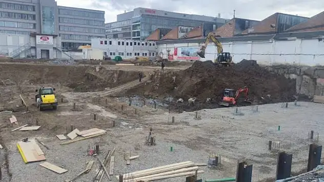 Kayserili vekil Almanya'daki 2 bin kişilik dev cami projesini yerinde inceledi