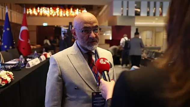 Kayserili vekilden kültür çıkışı: 'Gençler kendi dilinden uzaklaşıyor'