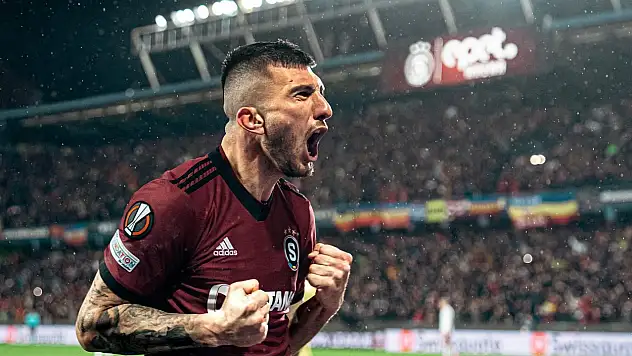 Kayserispor 1.90'lık golcü için düğmeye bastı!