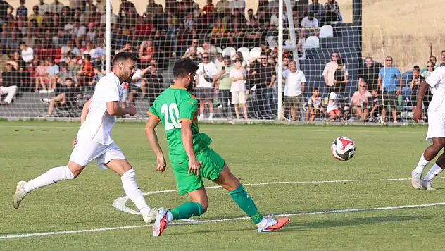 Kayserispor - Alanyaspor hazırlık maçı: Başkan Büyükkılıç tesisteydi!