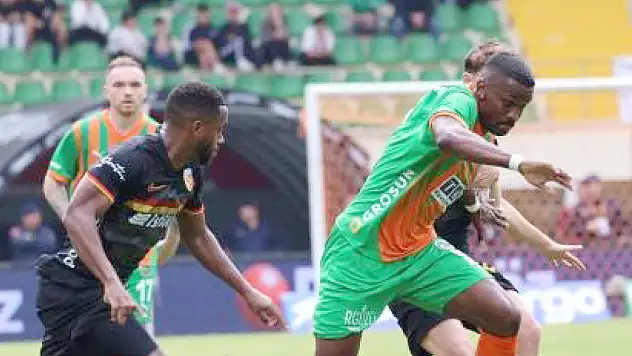 Kayserispor-Alanyaspor maçının yeri ve saati değişti! İşte ayrıntılar