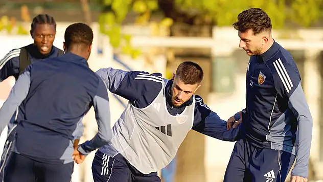 Kayserispor'da bir ayrılık daha! Gözler bu isme çevrildi