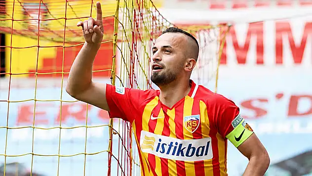 Kayserispor'da ibre İlhan Parlak'ı gösteriyor!