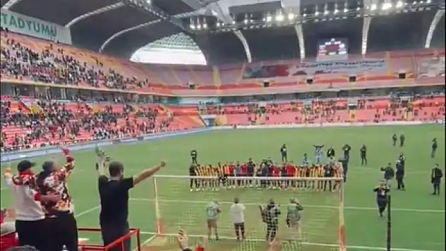 Kayserispor'da maç bitince herkes o ismi konuşmaya başladı