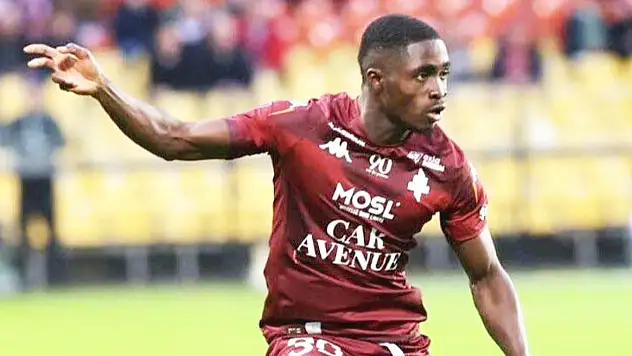 Kayserispor'da sağ bek krizi derinleşiyor: Koffi Kouao neden gelmedi?