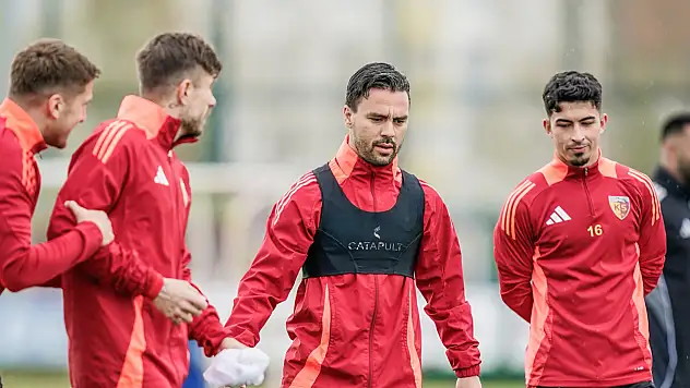 Kayserispor'da sıcak gelişme: 7 futbolcu kulübe ihtar çekti