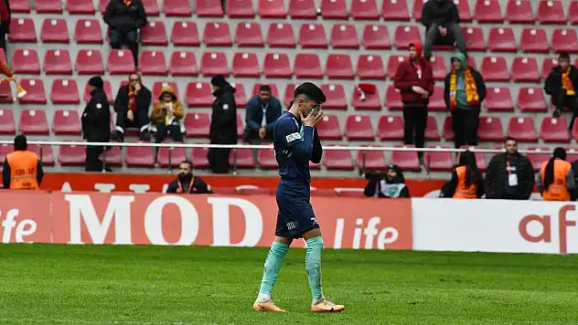 Kayserispor'da sıcak saatler! Ackah'tan sonra bir ayrılık daha yaşandı