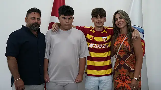 Kayserispor'dan genç oyuncuya büyük adım