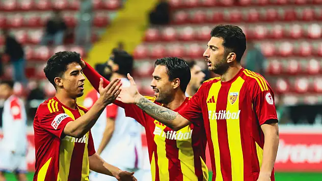 Kayserispor kupada tek golle tur atladı! Resmi maçlarda ilk galibiyet...
