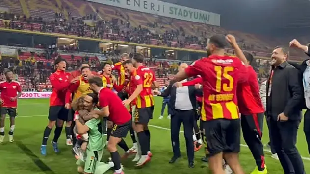 Kayserispor'u ipten aldı! Tribün onun sesiyle yankılandı