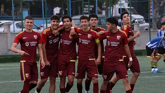 Kayserispor U19 4'de 4 yaptı