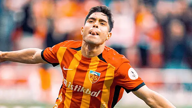 Kayserispor'un genç yıldızı Talha Sarıarslan Galatasaray'a mı gidiyor?