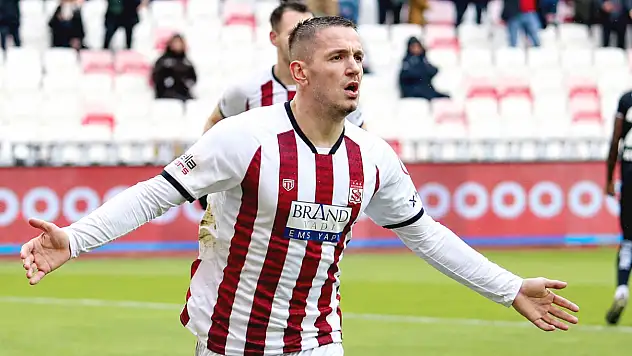Kayserispor'un konuştuğu isim Rey Manaj mı?