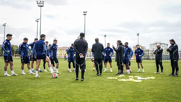 Kayserispor'un yarısı yok!