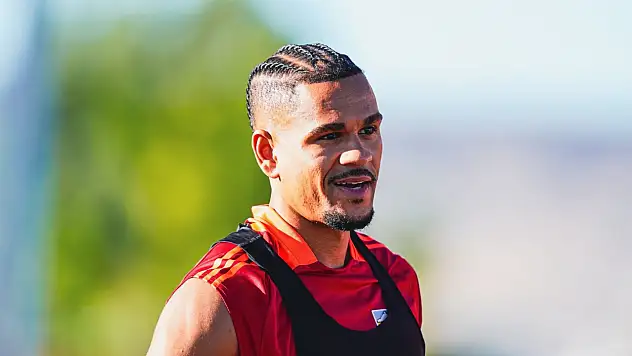 Kayserispor'un yeni transferi ilk antrenmanına çıktı!