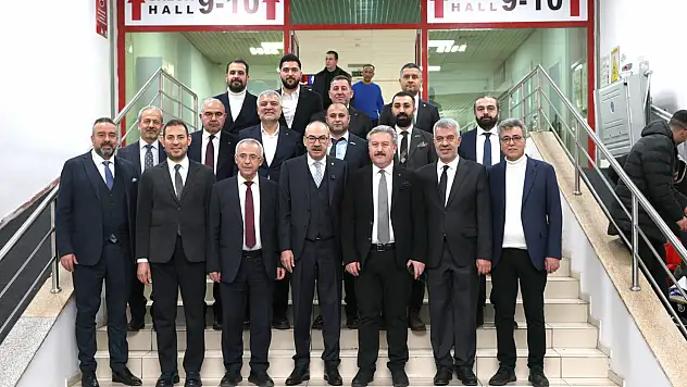 KAYSO, İstanbul Mobilya Fuarı'nda Kayserili firmaları ziyaret etti