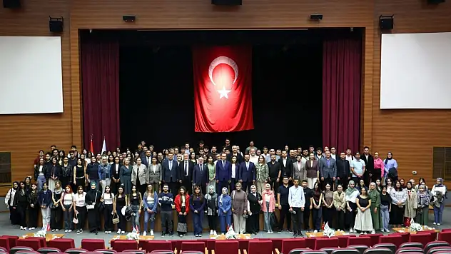 KAYÜ oryantasyon günlerinde öğrencilerle buluşma gerçekleştirildi!