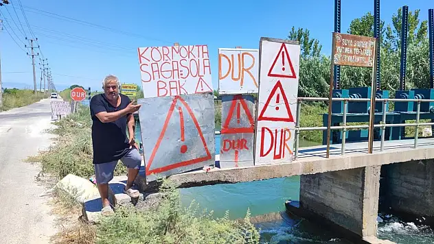 Kazaların adresinde vatandaş kendi çözümünü buldu: Uyarı levhasını kendi yaptı!