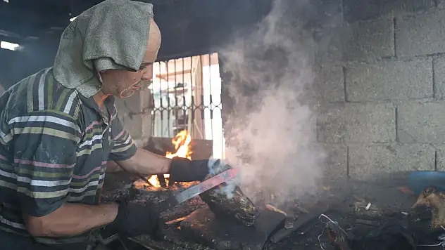 Kelle paçacıların ütüleme mesaisi!
