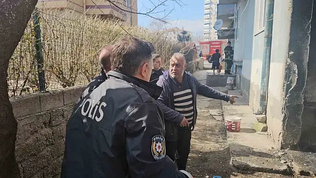 Kayseri'de polis yangını söndürmek için canını hiçe saydı
