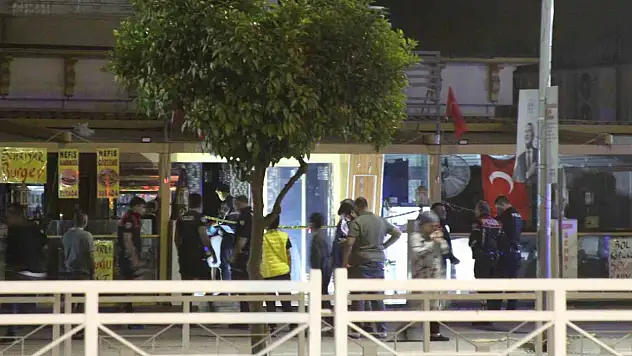 Para isteyen akrabasını vurdu