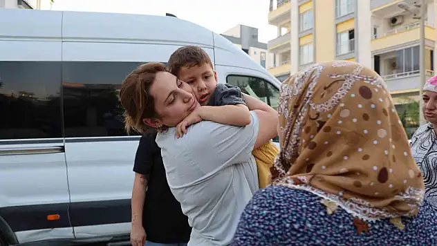 Girne açıklarındaki feribot faciasından kurtulan Adanalı gençler yaşadıklarını anlattı