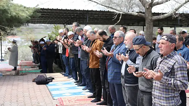 Kocasinan'da eller yağmur duası için semaya açıldı