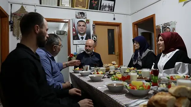 Kocasinan'dan Ramazan mesaisi: İftar sofraları, lokma ikramı, sıcak yemek...