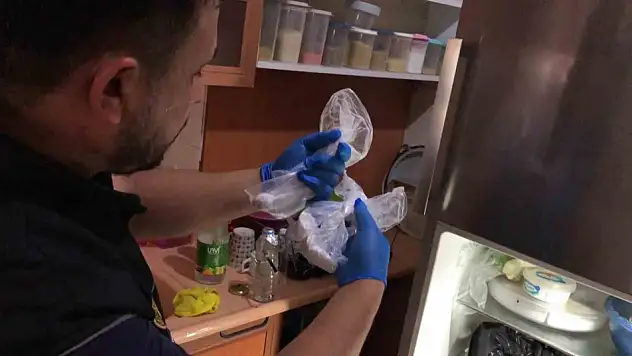 Narkotik madde buzdolabında çıktı!