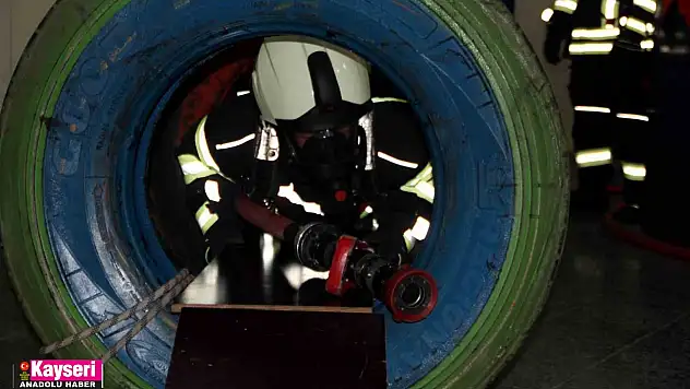 Komando değil itfaiye eri