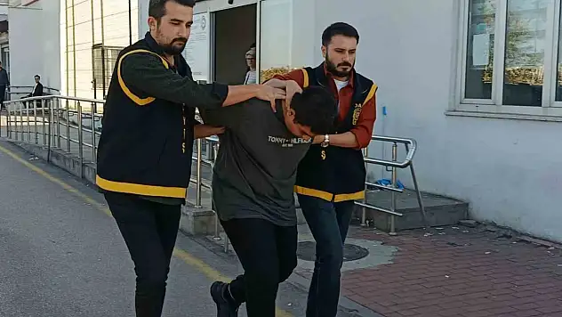Adana'da komşu kavgası kanlı bitti
