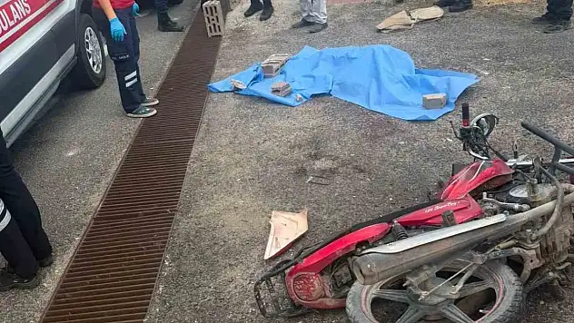 Kontrolden çıkan motosiklet duvara çarptı! 13 yaşındaki çocuk hayatını kaybetti