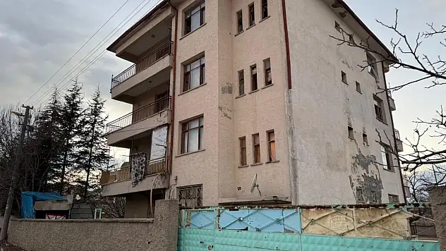 Konya'da silahla ateş edip yangın çıkardı!