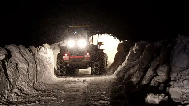 Ekipler köyde rahatsızlanan kadın için  seferber oldu