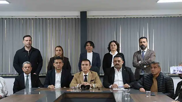 Başkan Atlı'dan fotoğraf tepkisi: 'Montajla karalama yapılıyor'
