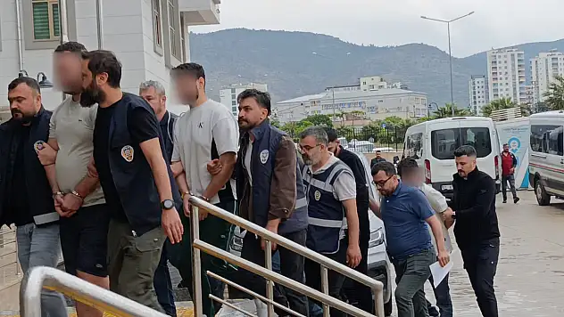 Kozan'da cinayet şüphelisi 5 kişi adliyeye sevk edildi